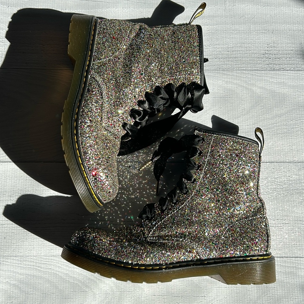 Doc Martens 1460 Glitter Y‎ Lace Up Boots Sz US 7W/6M